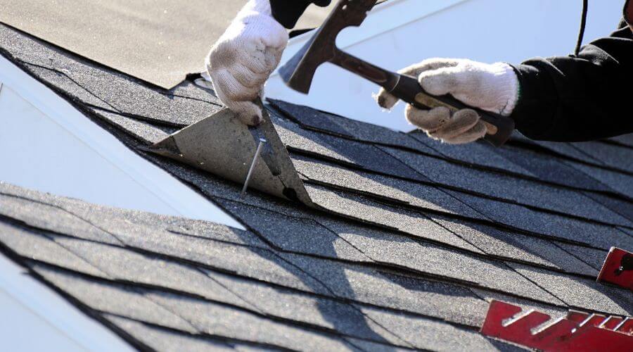Expert Emergency Roof Repairs services in Holstein, IA